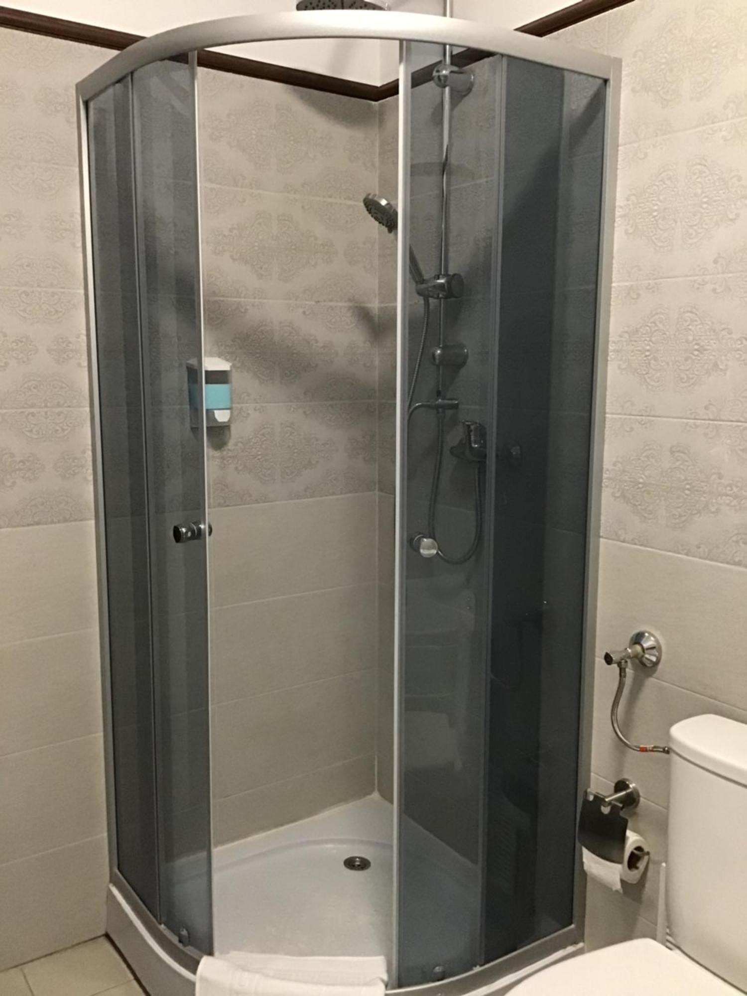 Rora Rose Hotel Букурещ Екстериор снимка